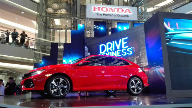 Honda Civic Hatchback Turbo.