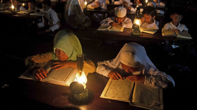 Ilustrasi pelajar madrasah