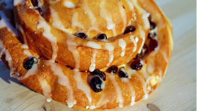 Cinnamon Roll.