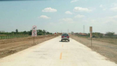 Ruas Tol Brebes-Gringsing di Jawa Tengah yang belum rampung pembangunannya bakal dibuka untuk menyambut arus mudik Lebaran 2017.