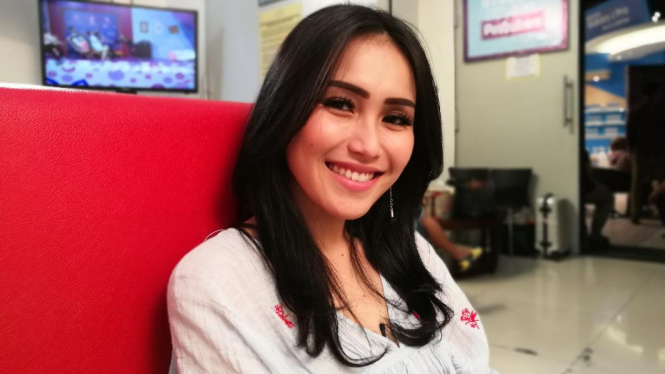 Ayu Ting Ting.