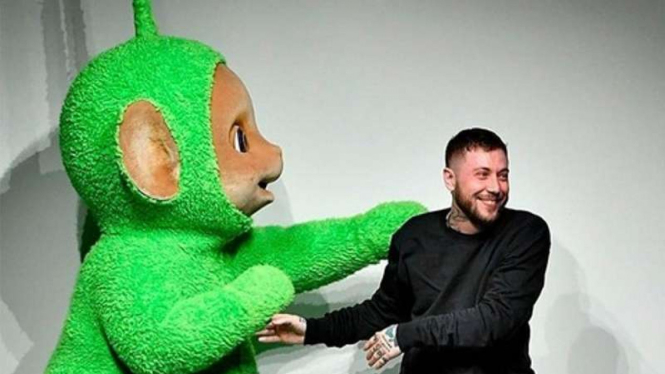 Teletubies di London Fashion Week Men's
