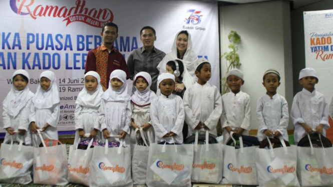 Program Ramadan Bakrie Amanah.