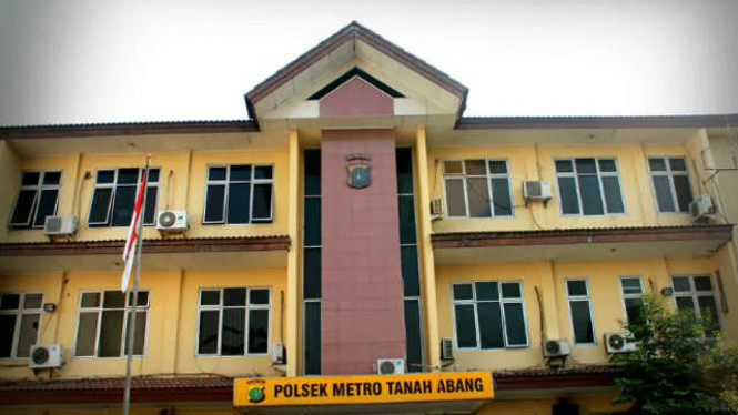 POLSEK METRO TANAH ABANG