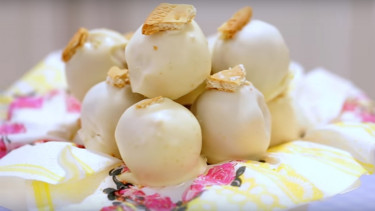 Bola-bola mentega.