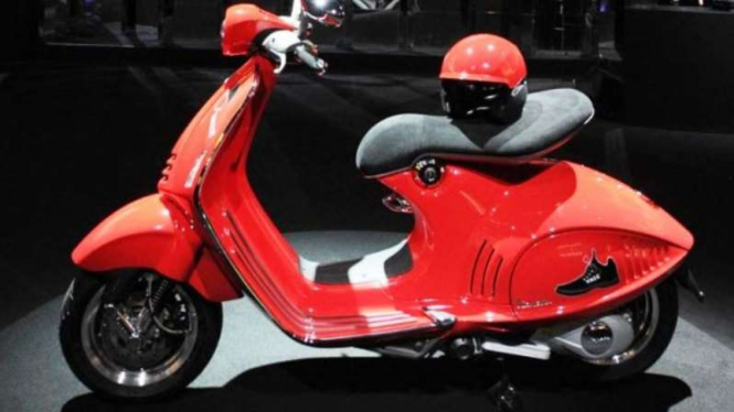 Vespa 946 Red Edition diluncurkan di EICMA Milan.