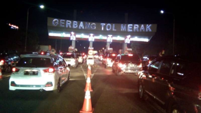 Gerbang Tol Merak 
