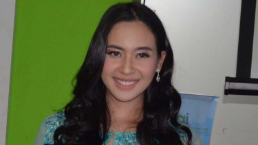 Puteri Indonesia 2014, Elvira Devinamira