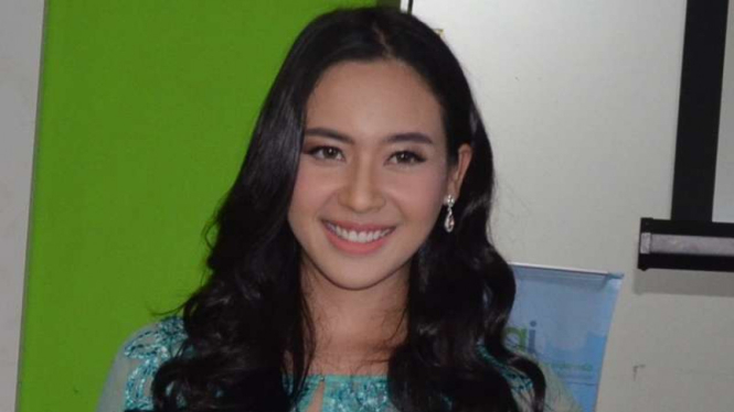 Puteri Indonesia 2014, Elvira Devinamira