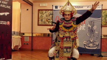 Seniman Italia, Enrico Masseroli, telah tiga dekade menekuni seni tari Bali.