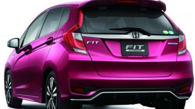 Honda Jazz terbaru 2017 meluncur di Jepang.