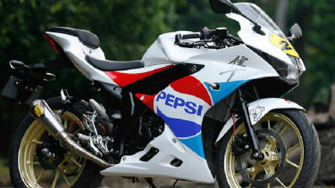 Modifikasi Suzuki GSX-R150.