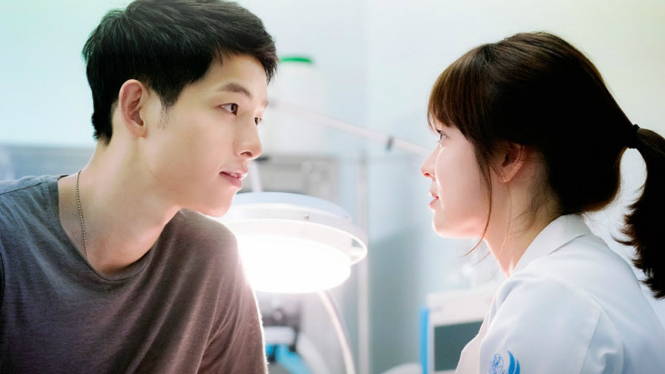 Soong Jong Ki dan Song Hye Kyo dalam serial drama Korea.