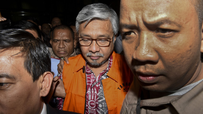 KPK Tahan Gubernur Sulawesi Tenggara Nur Alam