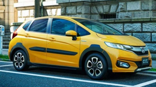 Honda Jazz Cross Style pesaing Yaris Heykers.
