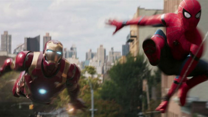 Spider-Man dan Iron Man di Spider-Man: Homecoming