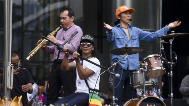 Slank.