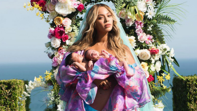Beyonce dan anak kembarnya.