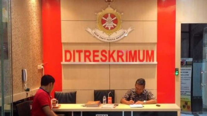 Gedung Ditreskrimum Polda Jatim pada Jumat malam, 14 Juli 2017.