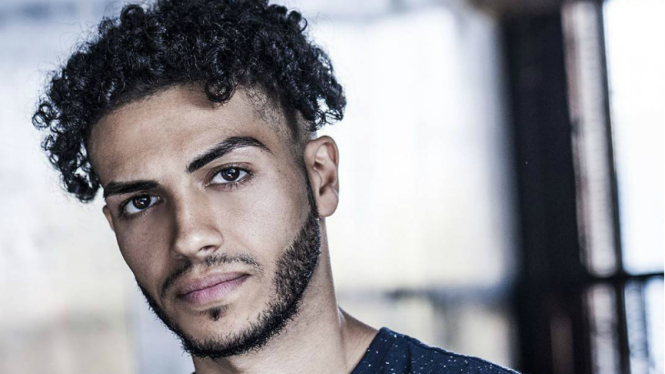 Mena Massoud, pemeran Aladdin versi live action.