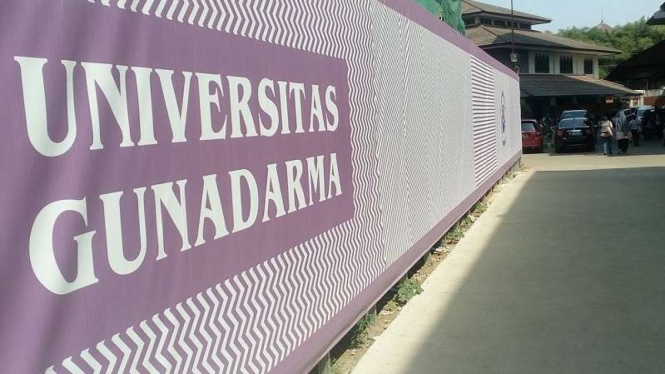 Suasana di Universitas Gunadarma, Depok, Jawa Barat.