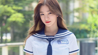 Lee Chae Young, peserta Idol School.