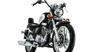 Suzuki GZ150 Cruiser.
