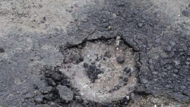 Jejak jatuhnya benda misterius di Kabupaten Agam.