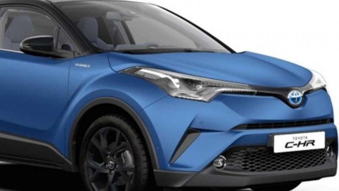 Toyota C-HR dengan kelir doff.