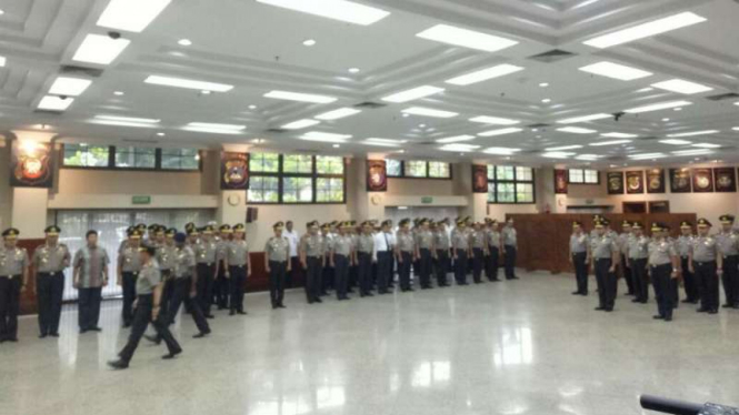 Sejumlah 14 perwira menengah dan tinggi naik pangkat