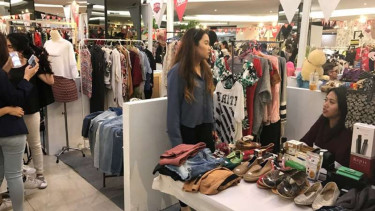 Produk fesyen preloved di Carousell Treasure Market 2017