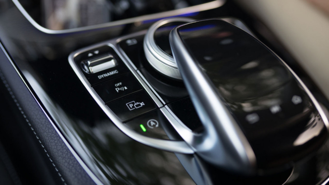 Interior New Mercedes-Benz E-Class E300 AMG.