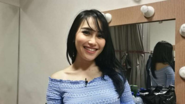 Ayu Ting Ting.