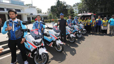 Wali Kota Bandung, Ridwan Kamil, meluncurkan aplikasi Layad Rawat.