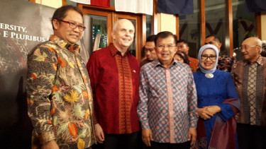 Duta Besar Amerika Serikat Joseph Donovan dan Wapres RI Jusuf Kalla