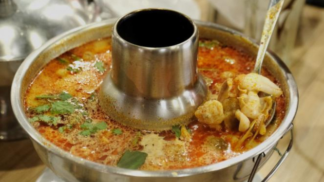 Tom Yam Goong.