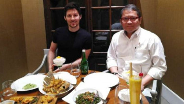 CEO Telegram Pavel Durov bersama Menkominfo Rudiantara.