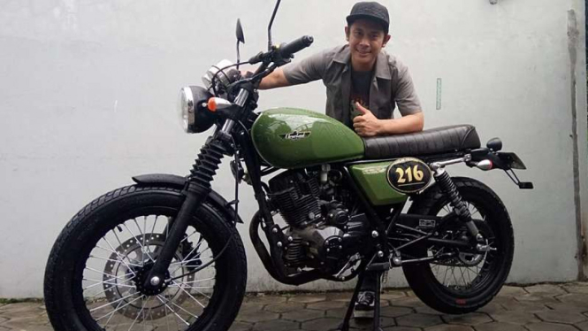 Andi Akbar, builder bengkel Katros Garage.