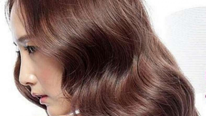 Pewarnaan rambut dengan Selfie Color