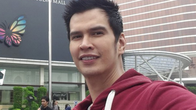 Dokter Ryan Thamrin (semasa hidup)