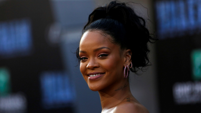 Rihanna.