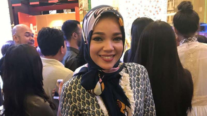 Dewi Sandra