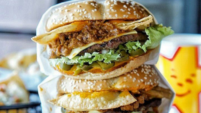 Menu burger di Carl's Junior.