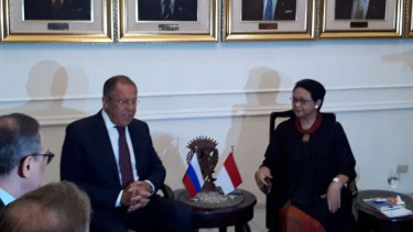 Menlu Retno bahas kerja sama dengan perwakilan Rusia.