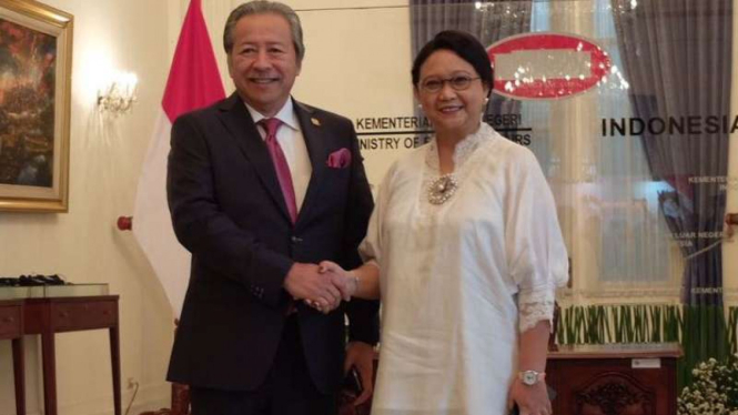 Menlu RI, Retno Marsudi, dan Menlu Malaysia, Dato Sri Anifah Aman.