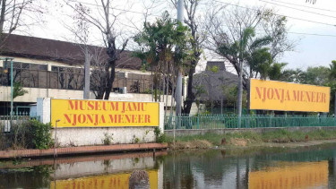 sorot jamu - Nyonya meneer - njonja meneer