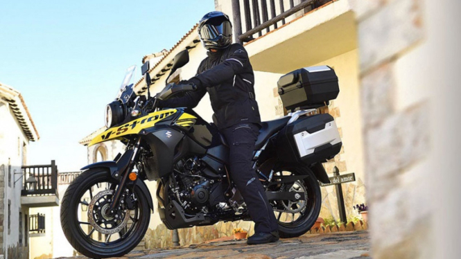Suzuki V-Storm 250.