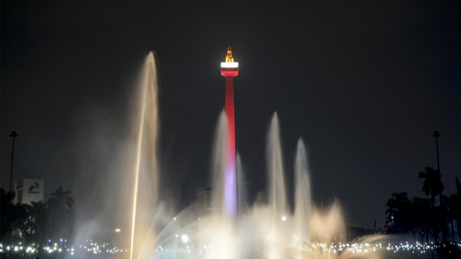 Air mancur menari di Monas