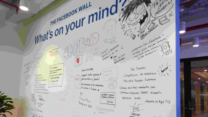 sorot facebook - Kantor Facebook Indonesia, di Gedung Capital Place Lantai 49, Gatot Subroto, Jakarta Selatan.