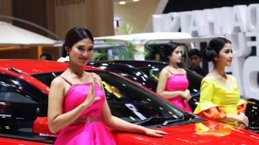 Cantiknya Para SPG GIIAS 2017